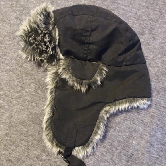 ***2/$8*** OSFM Teen(14 & Up) Faux Fur Winter Hat - Picture 2 of 8